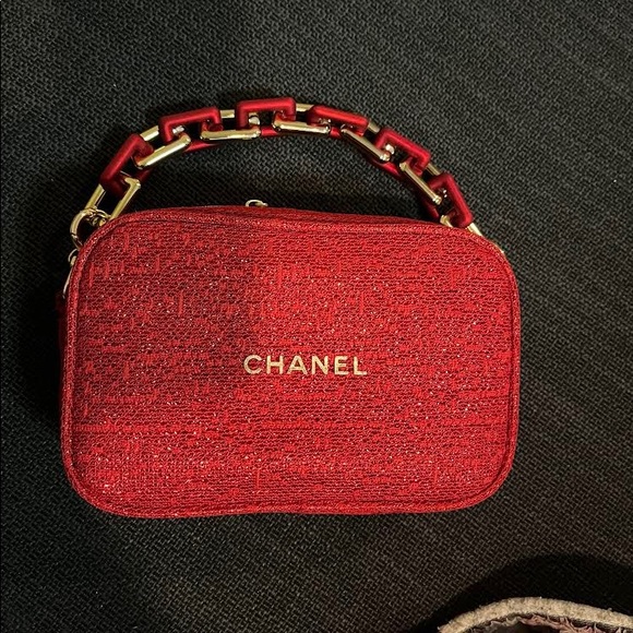 Chanel bag - Picture 1 of 4